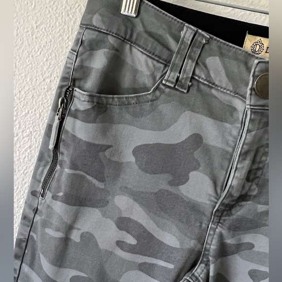 Democracy Ab Technology Olive Camo Pants Zipper Size 8 - Picture 3 of 14